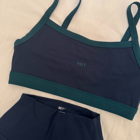 Set Active SportBody Leggings & Sports Bra - Picture 1 of 3